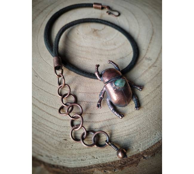 Rankų darbo kaklo...