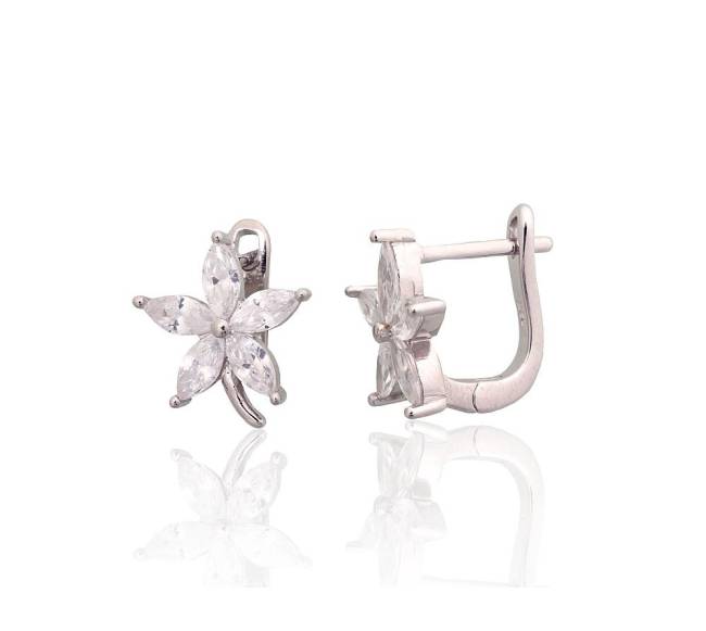 Sidabriniai auskarai ant cilindrinės spynos0