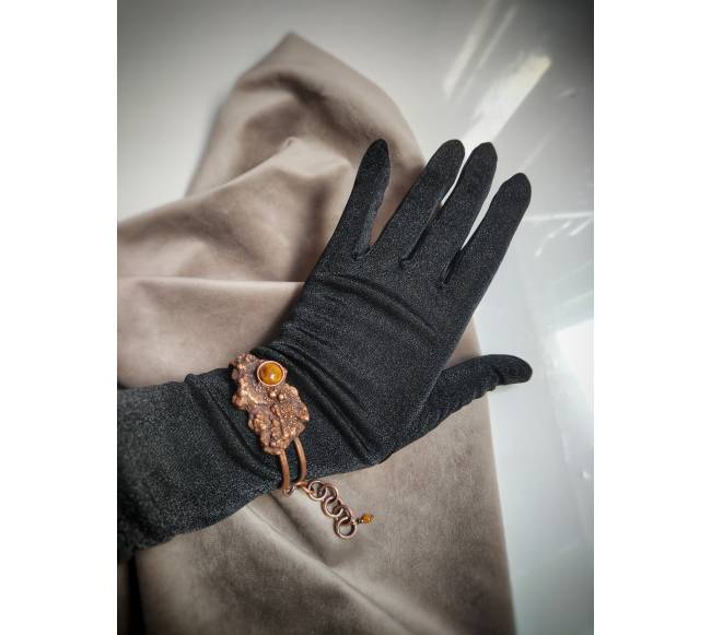 Rankų darbo apyrankė...