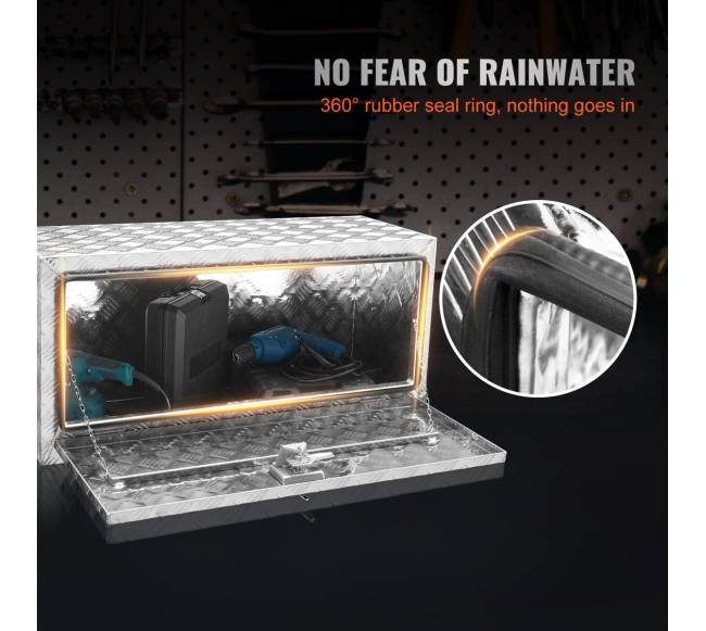 Po dugnu montuojama sunkvežimio dėžė su užraktu4