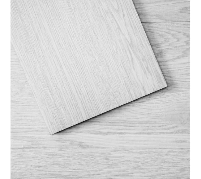 Lipnios vinilinės grindų plytelės 36 vnt 2,5 mm storio šviesiai pilkos medienos tekstūra0