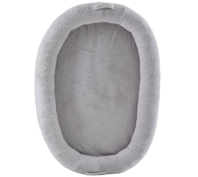 Didelė miegama vieta žmonėms su kailiu10