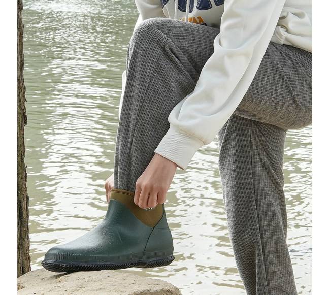 Moteriški neperšlampami žemi batai7