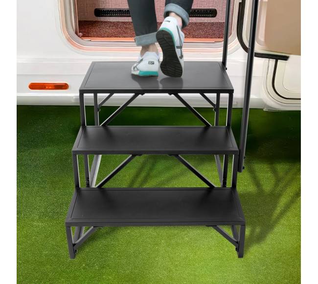 3 pakopų laiptų žingsniai su turėklu7