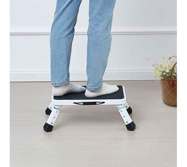 Plieninė sulankstoma vieno laiptelio kopėčia7