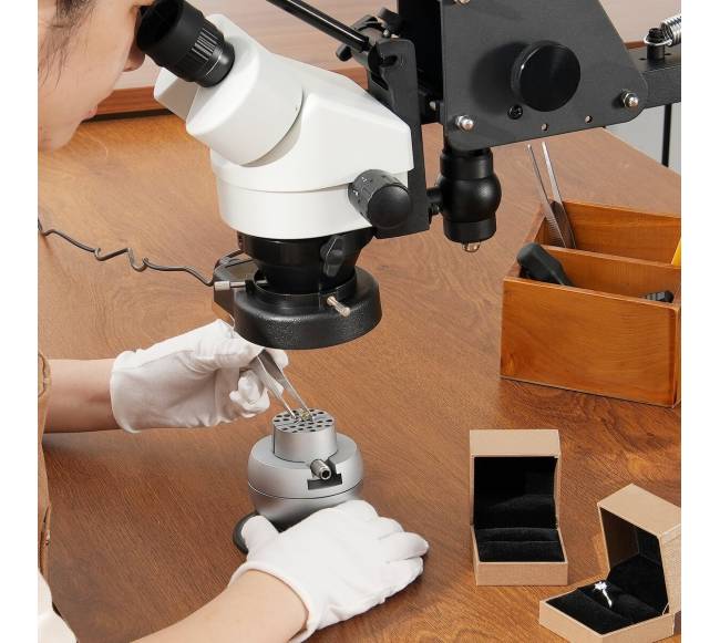 Daugiafunkcinis mikroskopas su spyruokliniu laikikliu7
