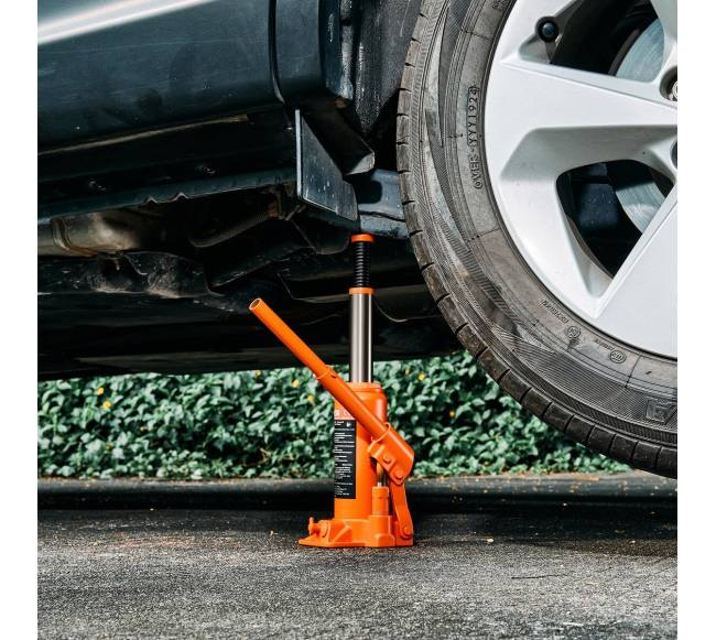 Hidraulinis butelinis keltuvas 6 t automobiliams7