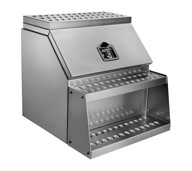 Puspriekabės įrankių dėžė su rankena0