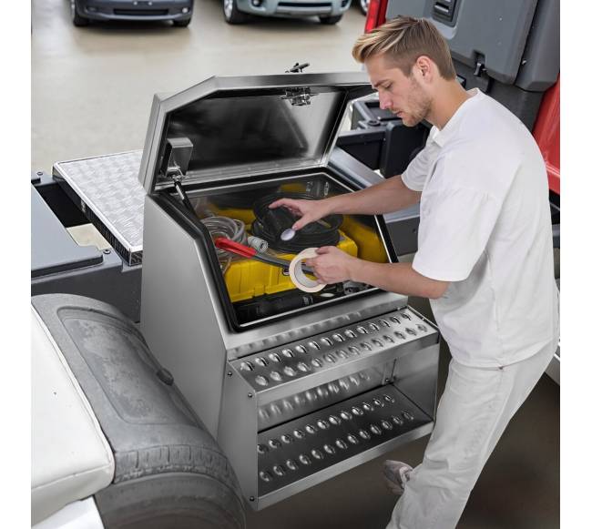 Puspriekabės įrankių dėžė su rankena8