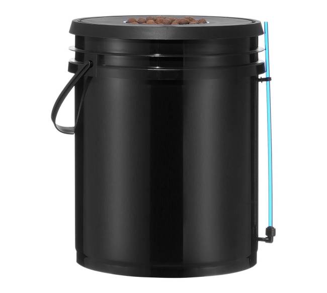 DWC hidroponinė auginimo sistema su 8 kibirais10