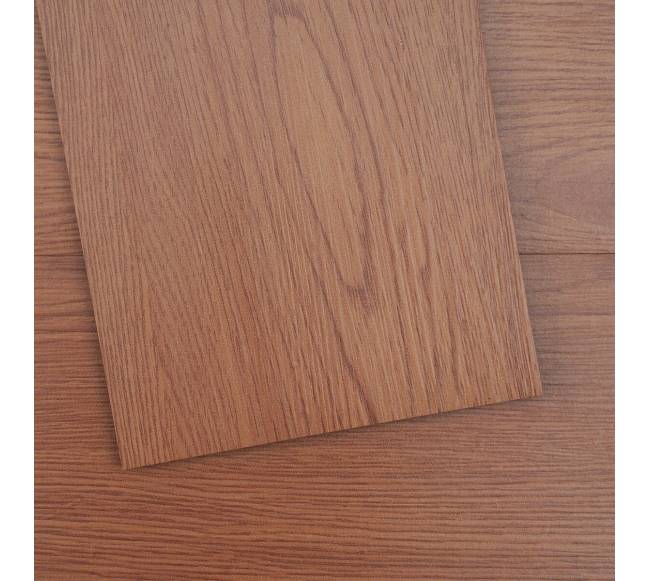 Lipnios vinilinės grindų plytelės0