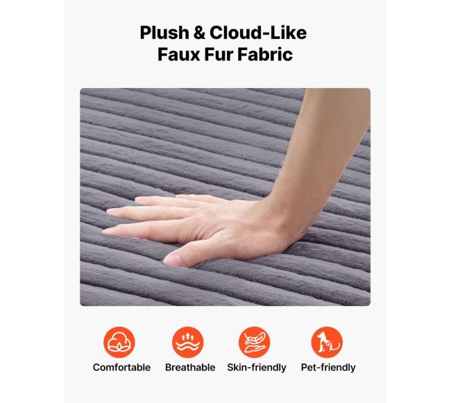 miegamojo krėslas su pagalvėlėmis2