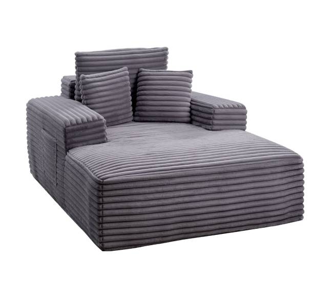 miegamojo krėslas su pagalvėlėmis8