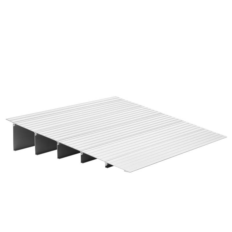 Slankstelio rampa prie durų slenksčio0