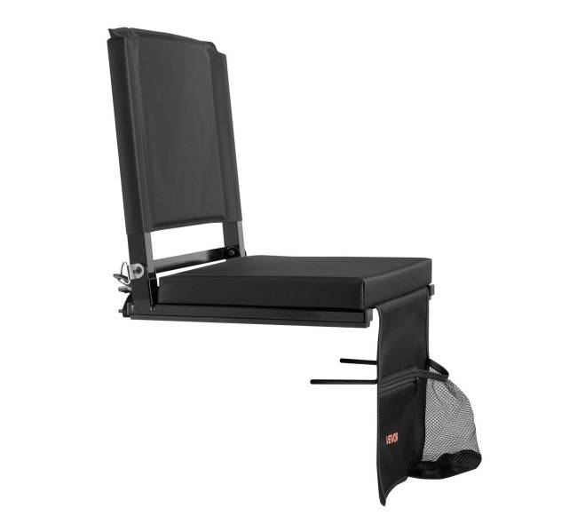 Juoda kėdė stadionui su atlošu9