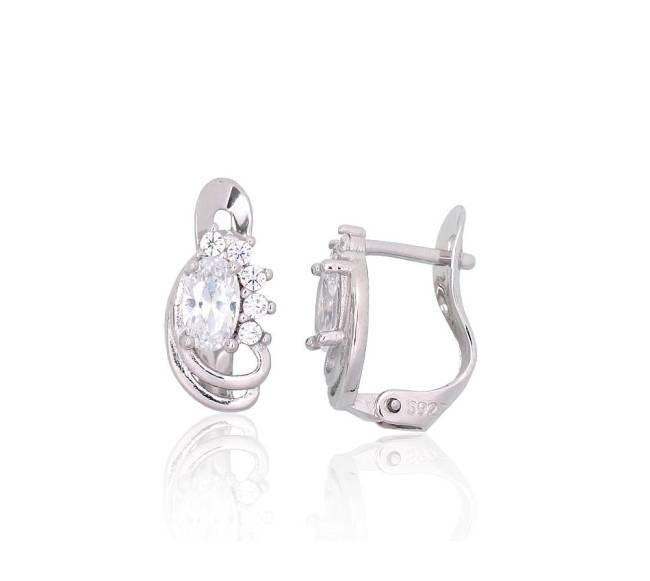 Sidabriniai auskarai ant cilindrinės spynos0