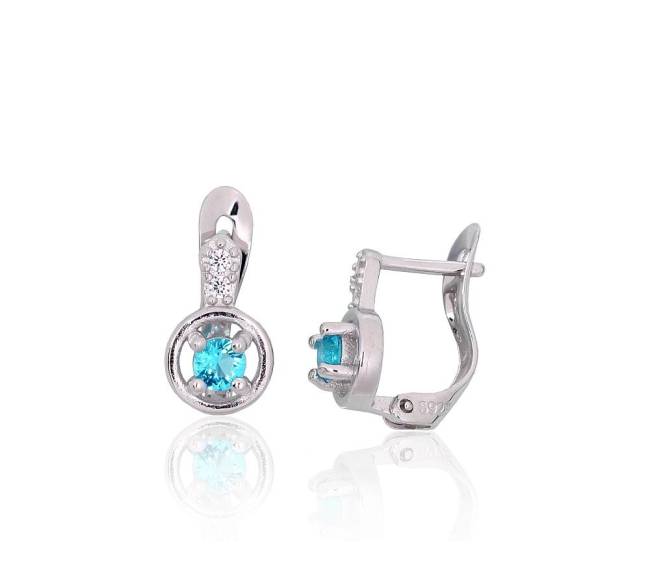 Sidabriniai auskarai ant cilindrinės spynos0