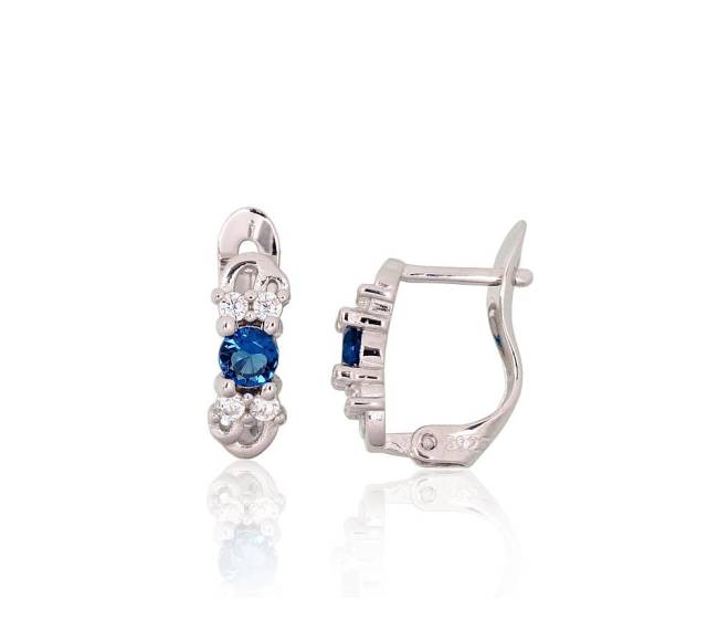 Sidabriniai auskarai ant cilindrinės spynos1