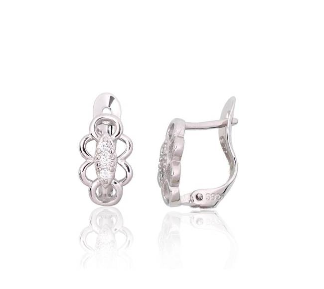 Sidabriniai auskarai ant cilindrinės spynos0