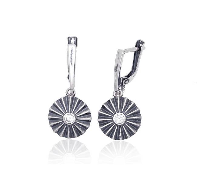 Sidabriniai auskarai ant cilindrinės spynos1