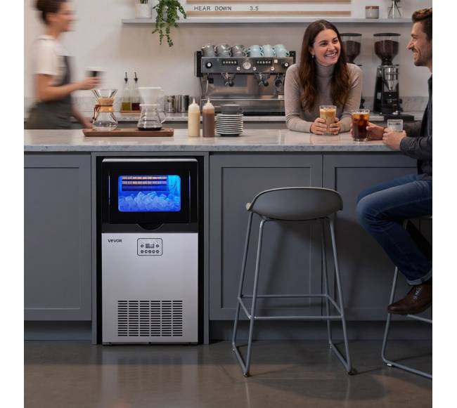 Kompaktiška ledo gaminimo mašina 45 kg24h, 14 kg talpa7