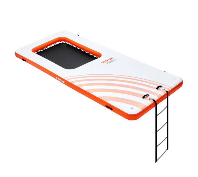 Pripučiama plaukiojanti platforma su tramplynu0