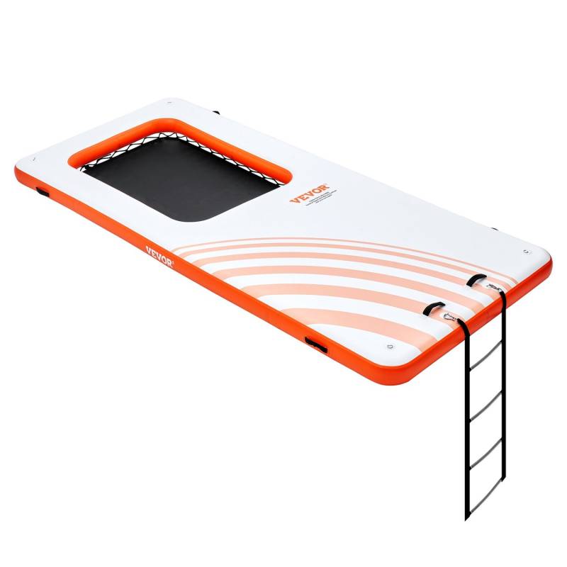 Pripučiama plaukiojanti platforma su tramplynu0