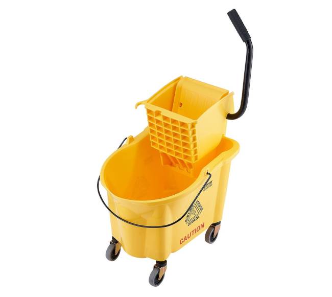 Grindų valymo kibiras su nugręžėju ant ratukų10