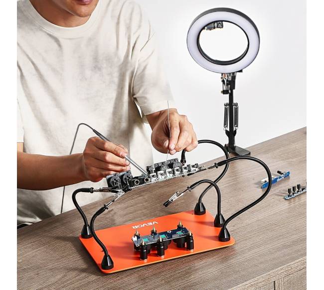 Magnetinė litavimo stotis su LED lempa ir 5 rankomis7