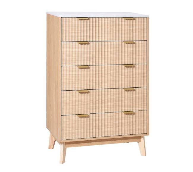 5 stalčių medinė komoda su priešaplampimu0