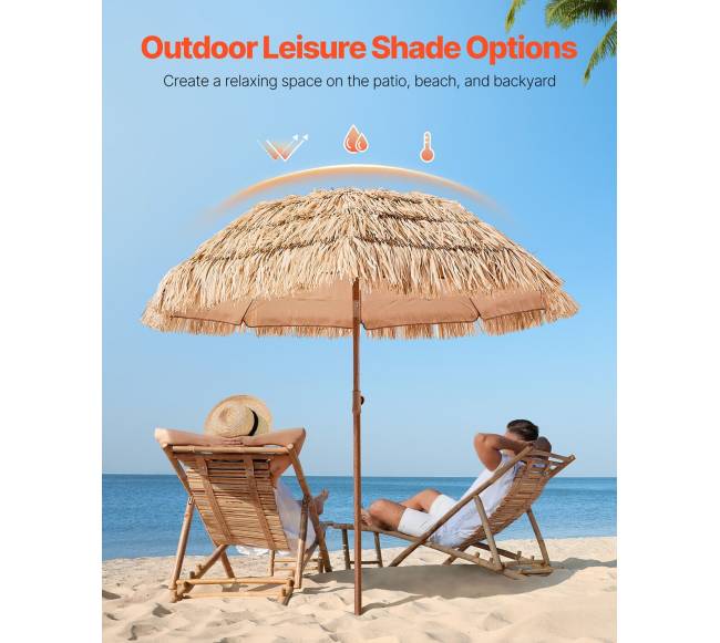 Tropinis šiaudinis skėtis sode ar paplūdimyje1