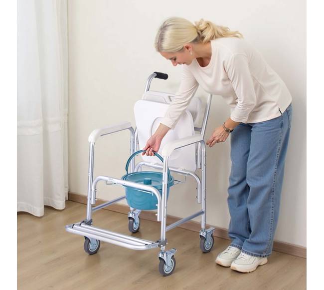 Kėdė su naktiniu puodu ir 4 ratais7