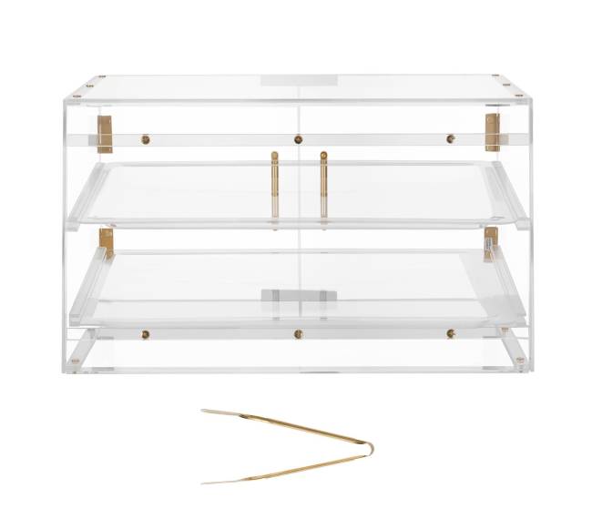 Konditerijos vitrina su dviem aukštais8