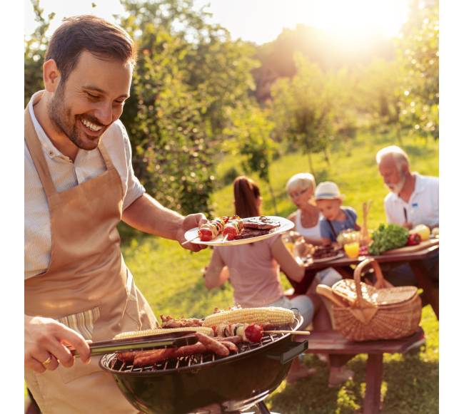 Didelė katilo tipo BBQ kepsninė ant ratukų2