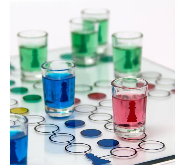 Stalo žaidimas Ludo Shots4