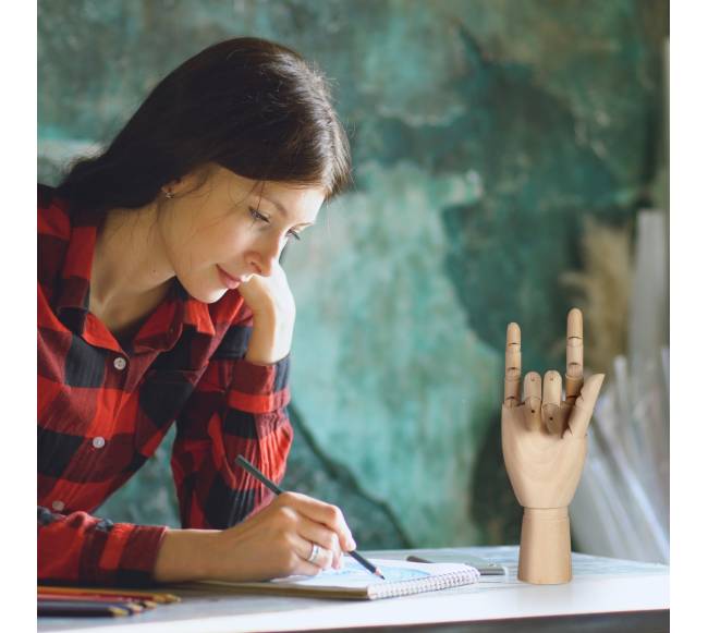 Medinė dešinė ranka1