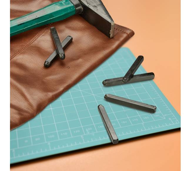 Raidžių štampų rinkinys 3 mm4