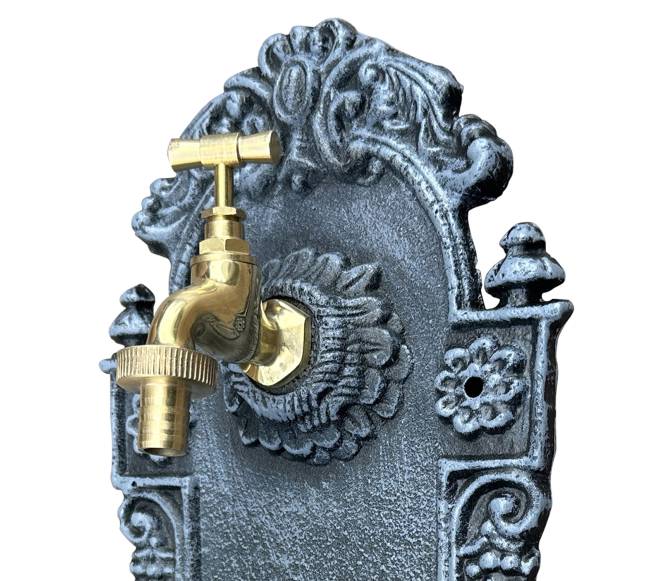 Senovinio stiliaus sieninis fontanas5
