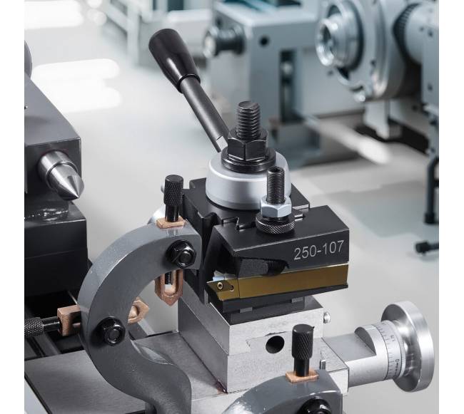 Greitai keičiamas tekinimo įrankių laikiklių rinkinys6