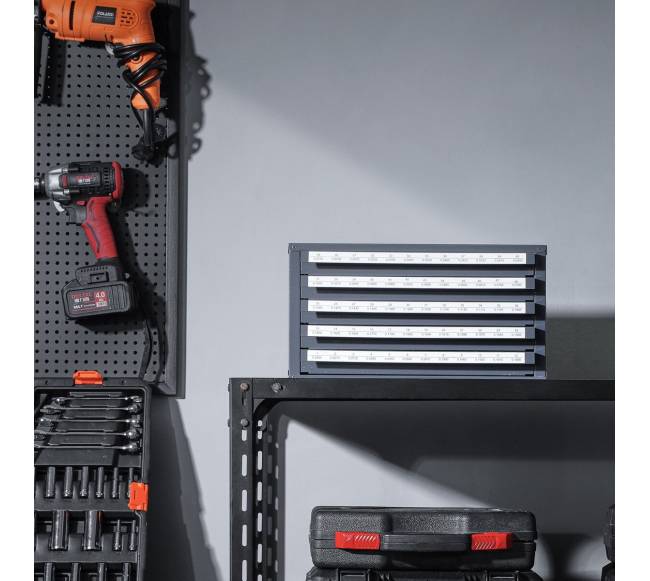 Grąžtų laikymo spintelė su stalčiais7