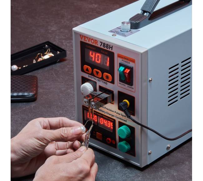 Baterijų taškinis suvirintojas ir kroviklis 788H7