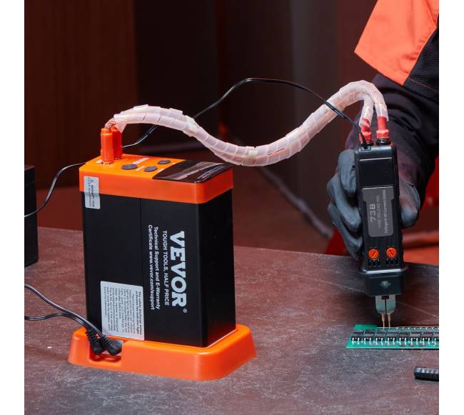 Baterijų taškinis suvirintuvas 801D7