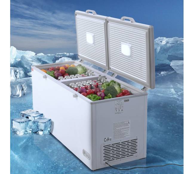 Didelė šaldymo kamera su 4 krepšiais7