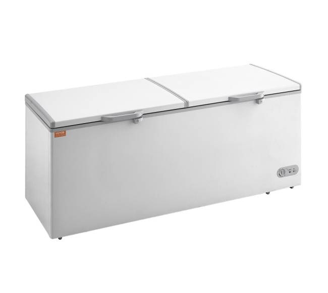 Didelė šaldymo kamera su 4 krepšiais9