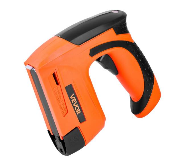 Belaidė vinimišauliu ir kabiamušis9