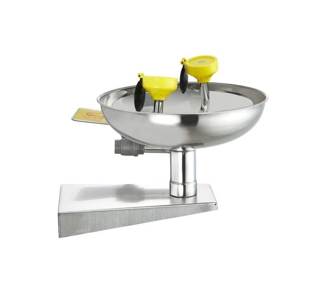 Skubios pagalbos akių plovimo stotis10