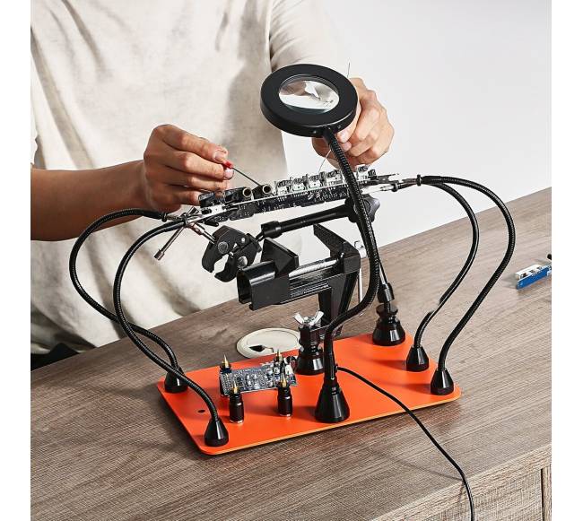 Magnetinė lituoklių stotis su didikliu ir laikikliais7