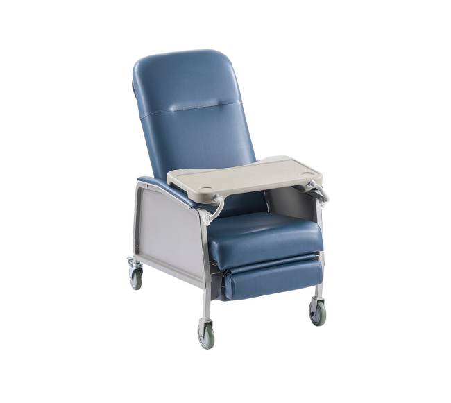 Reguliuojama geriatrinė kėdė su staliuku8