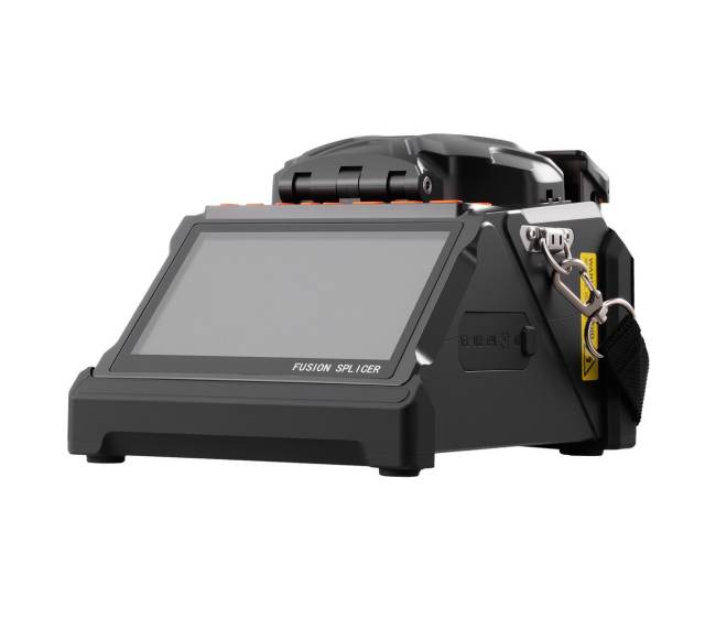 Optinių skaidulų sujungiklis su 6 varikliais8