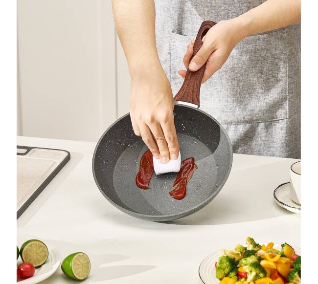 3 dalių aliuminio keptuvių rinkinys7